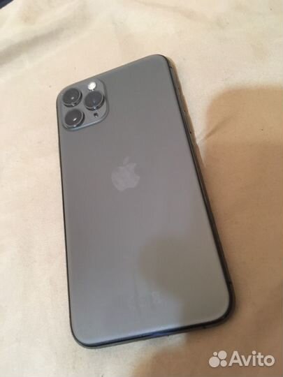 iPhone 11 Pro, 64 ГБ