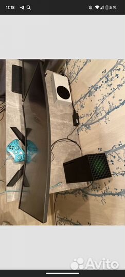 Монитор изогнутый 27,2к,144гц, va