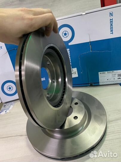 Диск тормозной передний Nissan Teana (J32)