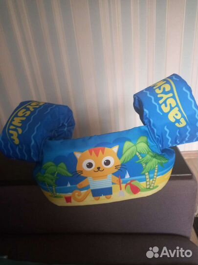 Жилет с нарукавниками. Новый