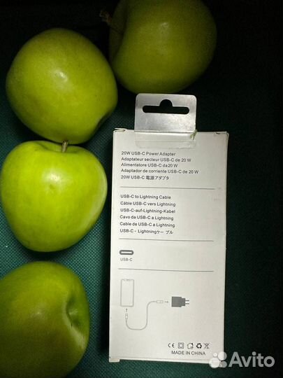 Зарядка на iPhone 20w