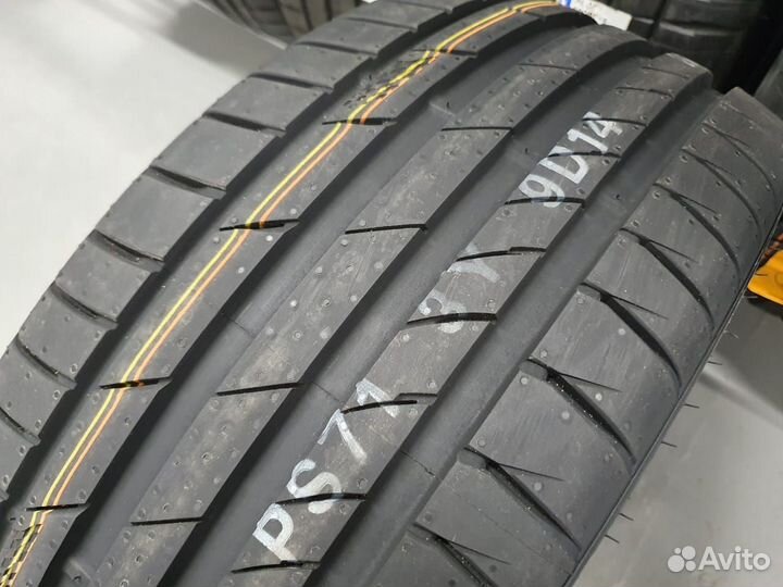 Kumho Ecsta PS71 235/40 R19