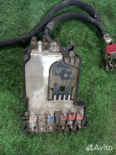 Блок предохранителей Peugeot 408 2012-2020