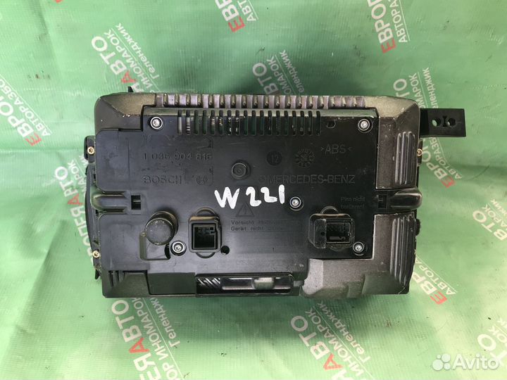 Информационный дисплей Mercedes-Benz S550 W221