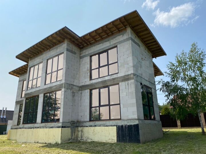 Дом 313 м² на участке 15 сот.