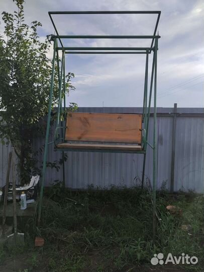 Садовая качеля