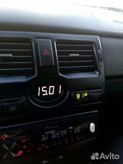 Часы Приора цифровые