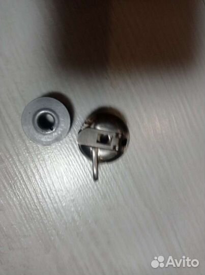 Челнок, шпулька швейная машинка