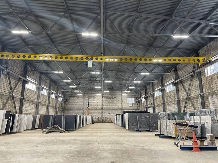 Сдам складское помещение, 1300 м²