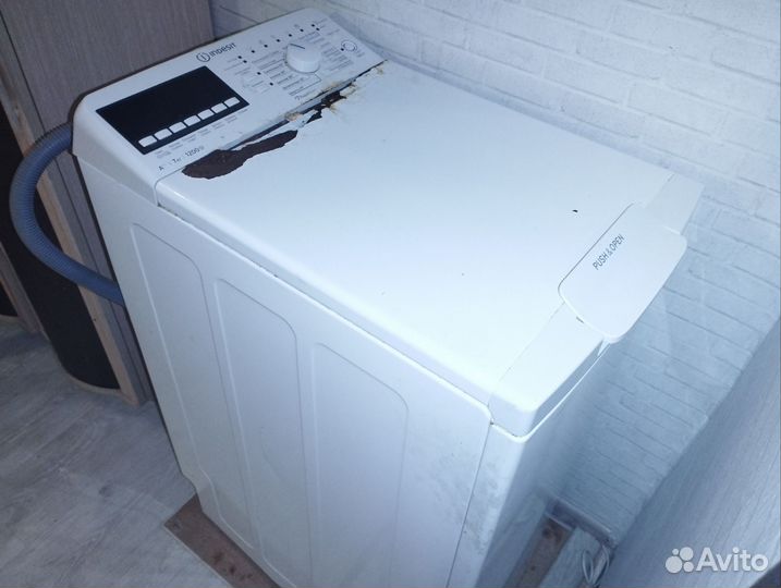 Стиральная машина Indesit BTW E71253P вертикальная