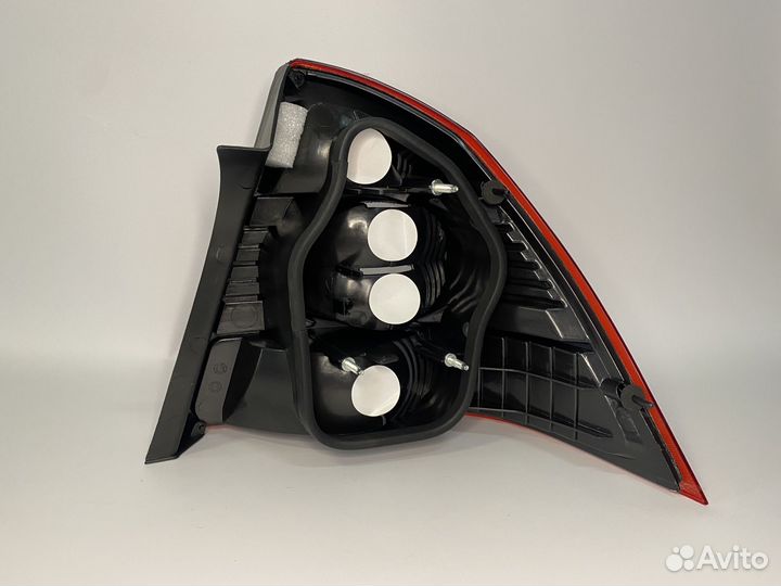 Фонарь правый задний Ford Focus 2 05-11