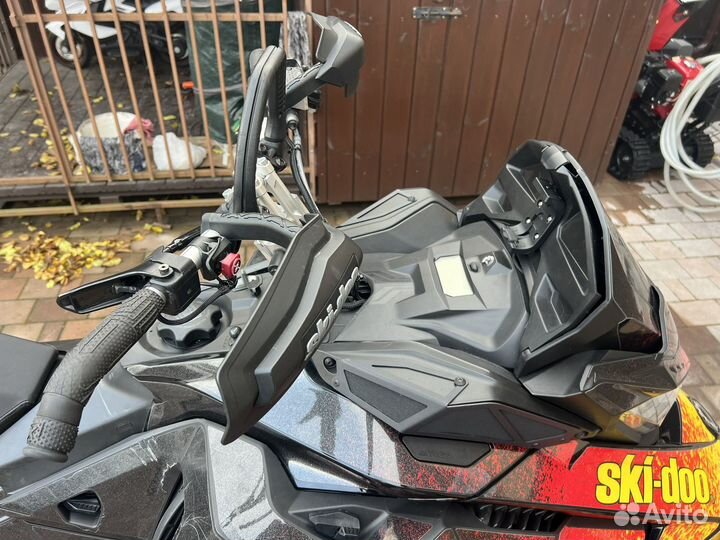 Ski-doo BRP Summit X 850/154