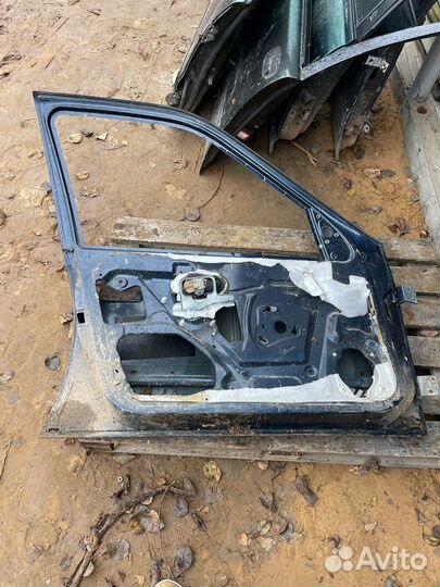 Передняя левая дверь peugeot 406
