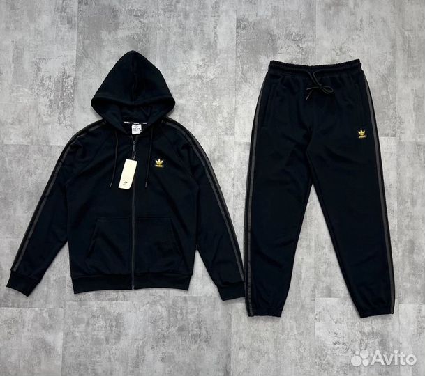 Спортивный костюм Adidas