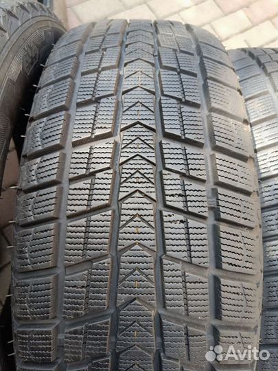 Roadstone Winguard Ice SUV 235/60 R18 103Q