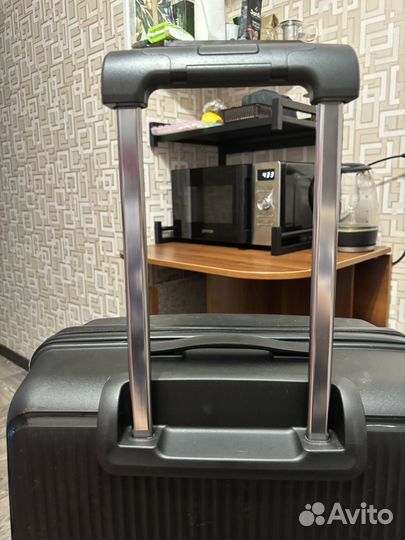 Чемодан из полипропилена XL