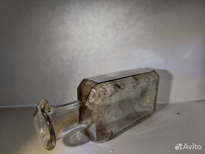 Старо-никольская аптека В.К. Феррейн флакон