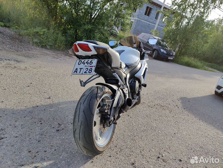 Suzuki GSX-R600 k8