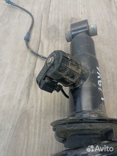 Стойка амортизатора задняя правая BMW X5 G05 2022