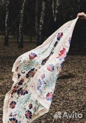 Платок женский. Новый