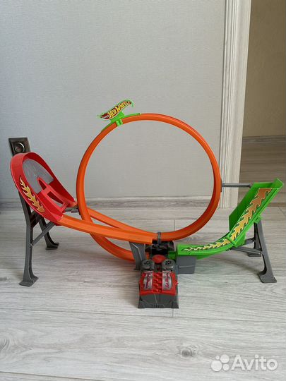 Трек hot wheels
