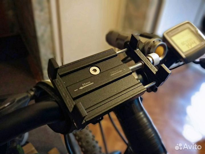 Монументальное крепление телефона на велосипед