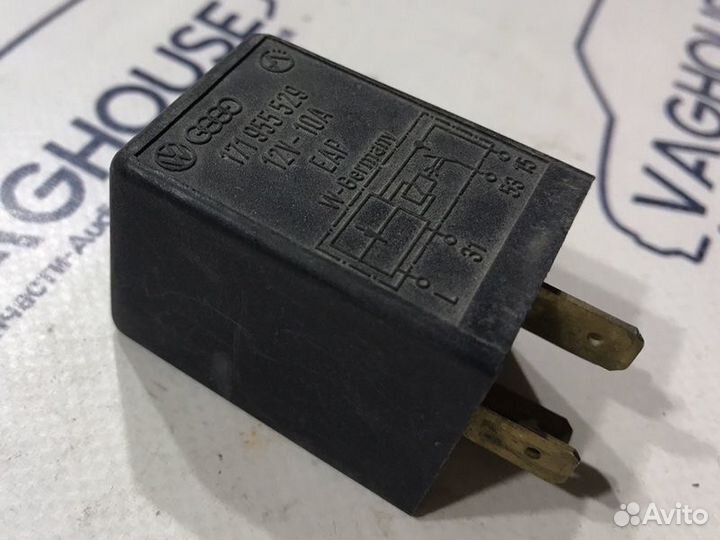 Реле дворников Volkswagen Golf MK3 1994