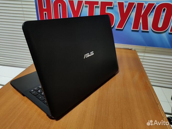 Ноутбук asus / Pentium / 4 ядра / ssd / geforce