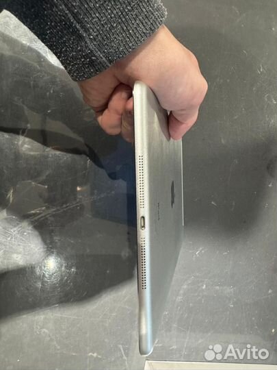 Планшет Apple iPad air 16gb wifi + Celluar (sim)