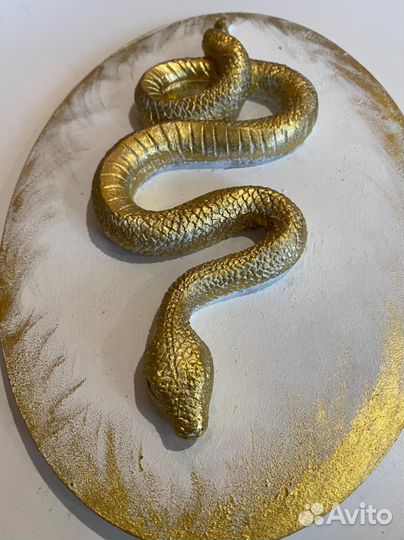 Гипсовое панно барельеф змея
