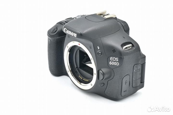 Зеркальный фотоаппарат Canon EOS 600D Body