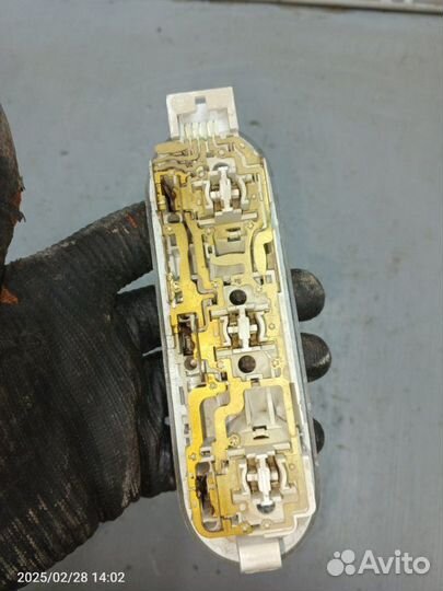 Плафон подсветки салона Renault Megane K4M 2008