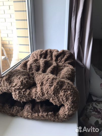 Лежанка муфта для животных плюшевая