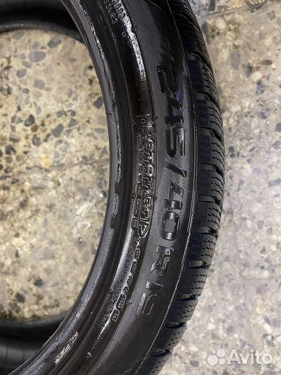 Nokian Tyres WR Snowproof P 275/35 R19 и 245/40 R19