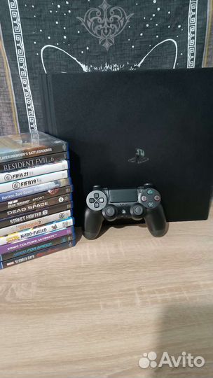 PlayStation 4 pro 7208