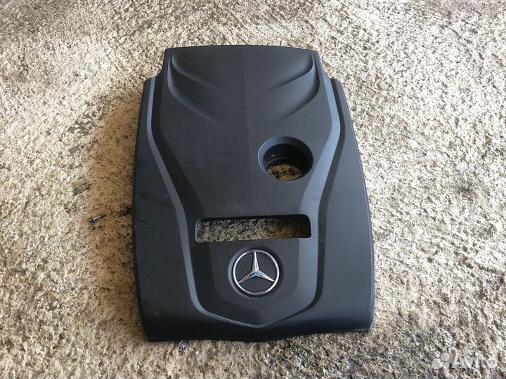 Крышка двигателя Mercedes C class w205 m274