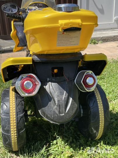 Детский электромобиль