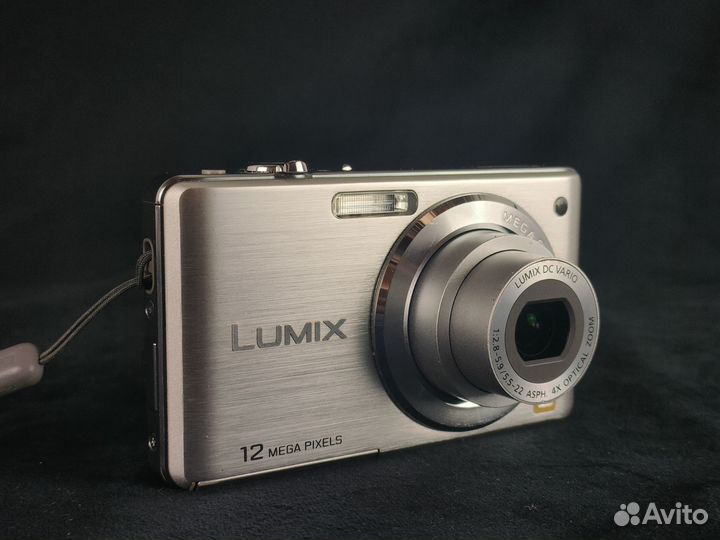 Panasonic Lumix DMC-FS12