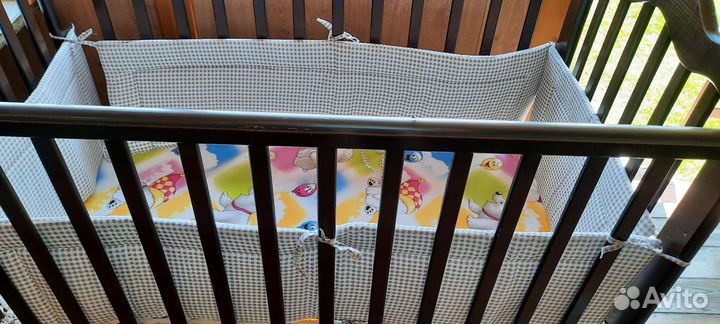 Бортики в детскую кроватку