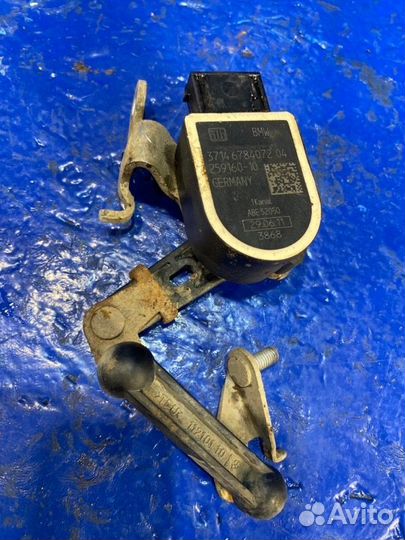 Датчик положения кузова передний правый Bmw