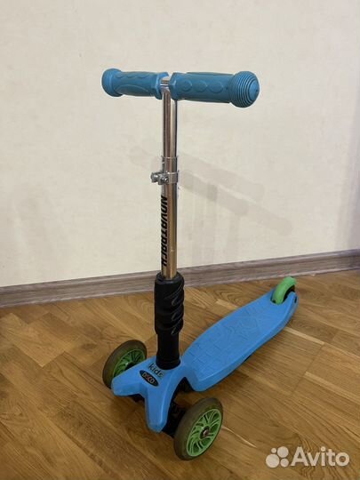 Самокат детский трехколесный