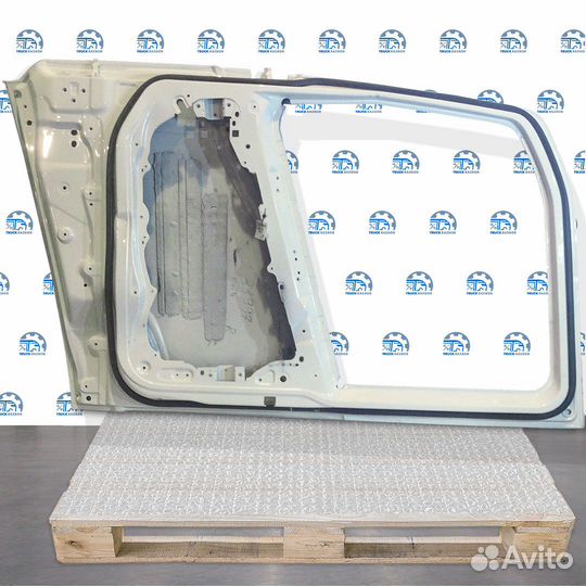 Каркас двери, R Volvo FH4