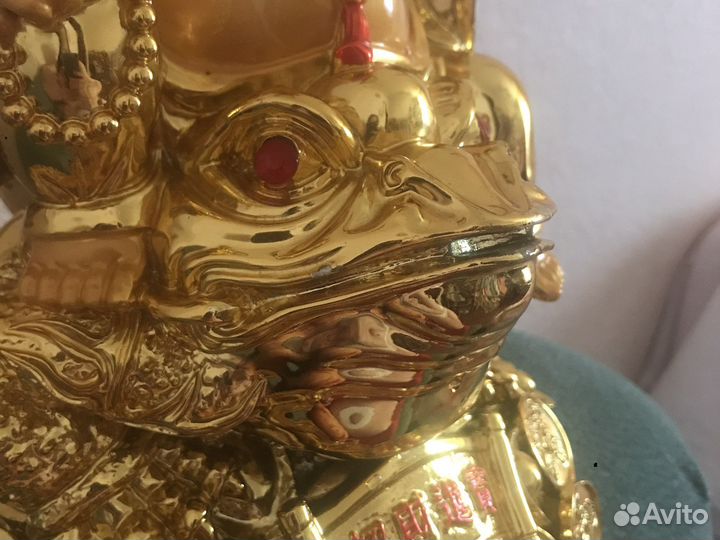 Статуэтка Хотей на трехлапой жабе