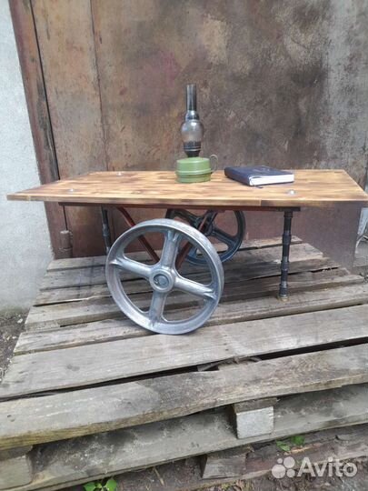 Журнальный стол в стиле лофт, индастриал