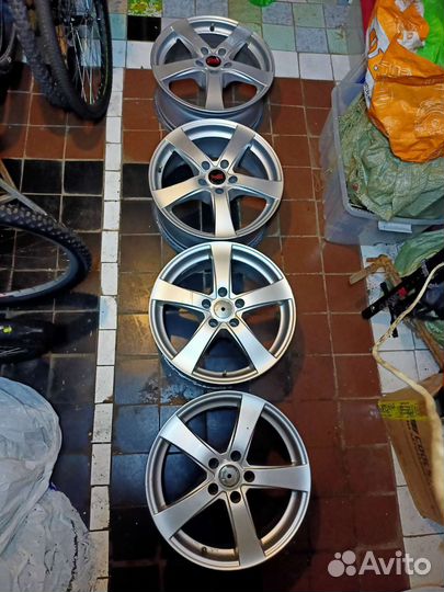 Диски Dezent R17 5x112