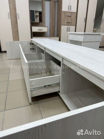 Тумба под тв 2400 «Аврора» 4 цвета,в наличии