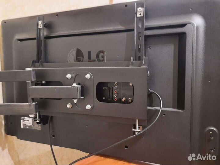 Телевизор бу lg 42