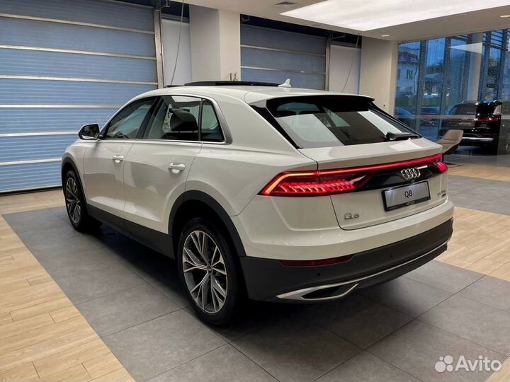 Audi Q8 3.0 AT, 2022