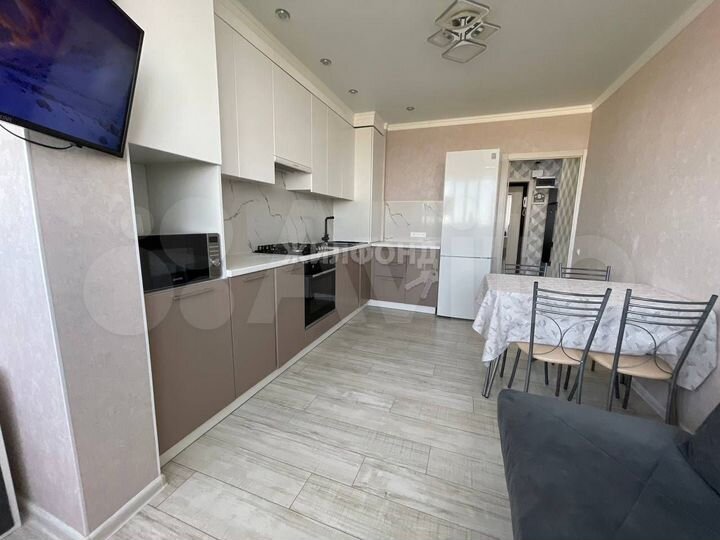 1-к. квартира, 35 м², 8/10 эт.