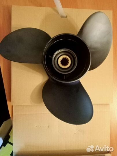 Винт на лодочный мотор suzuki